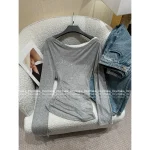 ANNANDELMAN 2025 Early Fall/Winter Collection 🩶 Indie Design Asymmetric Neckline Crystal-Embellished Gray Stretch Knit Top for Women - Image 6