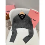 miumiu 2025 Early Fall Collection 💵 Cropped V-Neck Cable Knit Pullover Sweater for Women - 100% Wool - Image 8