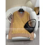 Prada 2025 Early Fall/Winter Collection 🦌 Suede & Pudding Stitch Pullover 100% Wool Sweater - Slimming V-Neck - Image 14