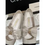 Chanel 2025 Fall/Winter Collection 🖤 Heavyweight Metal Chain ⛓️ Bow Accent Color-Block Round Toe Mary Jane Pumps for Women - Image 10
