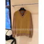 Prada 2025 Early Fall/Winter Collection 🦌 Suede & Pudding Stitch Pullover 100% Wool Sweater - Slimming V-Neck