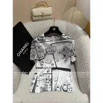Chanel 25/26 Collection 🔍 Printed Coco Letter Logo Round-Neck Camellia Short-Sleeve T-Shirt for Women - Image 3