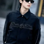 Louis Vuitton 2025 Autumn/Winter Collection 🆕 Heavyweight Crystal-Embellished Signature Logo Lapel Lightweight Quilted Jacket - Unisex - Image 12