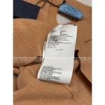Prada 2025 Early Fall/Winter Collection 🐻 Back Keyhole Detail ◀️ Lapel Cropped Polo Knit Cashmere Sweater for Women - Image 4