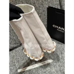 Chanel 2025 Fall/Winter Must-Have Combat Boots ❕ 100% Genuine Leather Wide-Cuff Metal Chain ⛓️👢 Leg-Lengthening Boots - Instantly Create the Illusion of Longer Legs! - Image 18