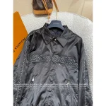 Louis Vuitton 2025 Autumn/Winter Collection 🆕 Heavyweight Crystal-Embellished Signature Logo Lapel Lightweight Quilted Jacket - Unisex - Image 7