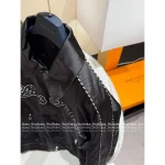 Louis Vuitton 2025 Autumn/Winter Collection 🆕 Heavyweight Crystal-Embellished Signature Logo Lapel Lightweight Quilted Jacket - Unisex - Image 6