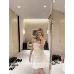 Chanel 2025 Fall/Winter Haute Couture Atelier Collection 🤍 White Lace Trim Grid Embossed A-Line Dress (with Silk) - Image 11