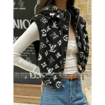 Louis Vuitton 2025 Early Fall/Winter Collection 🔍 Hooded Sleeveless Polar Fleece Granular Print Logo Quilted Vest for Women - Image 17