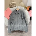 miumiu 2025 Early Fall/Winter Collection 🩶 Minimalist Luxury Gray Tones Lapel Letter Logo Imported Lambswool/Cashmere Jacket - Image 2