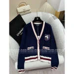 Chanel 🆕 2025 Fall/Winter Colorblock V-Neck Embroidered Badge Pocket Kashmir Cashmere Cardigan - Image 2
