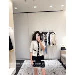 Chanel 2025 Fall/Winter Collection 🤍 100% Kashmir Cashmere Handmade Bow 🎀 Color-Block Pocket Knit Cardigan - Image 11