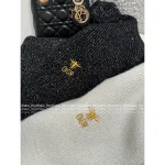 Dior 2025 Fall/Winter Collection 🐝 Gold-Thread Embroidered Bee Logo Cashmere/Wool Blend V-Neck Knit Cardigan - Image 7