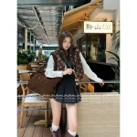 Louis Vuitton 2025 Early Fall/Winter Collection 🔍 Hooded Sleeveless Polar Fleece Granular Print Logo Quilted Vest for Women - Image 14