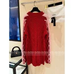 Chanel 2025 Fall/Winter Runway Collection ♥️ Color-Block Red Tone Round Neck Crystal Embellished Knit Dress - 100% Imported Wool - Image 4