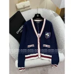 Chanel 🆕 2025 Fall/Winter Colorblock V-Neck Embroidered Badge Pocket Kashmir Cashmere Cardigan - Image 6
