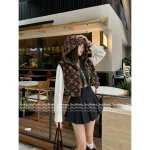 Louis Vuitton 2025 Early Fall/Winter Collection 🔍 Hooded Sleeveless Polar Fleece Granular Print Logo Quilted Vest for Women - Image 9