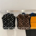 Louis Vuitton 2025 Early Fall/Winter Collection 🔍 Hooded Sleeveless Polar Fleece Granular Print Logo Quilted Vest for Women