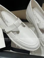 Chanel 2025 Fall/Winter Collection 🌈 Cut-Out Silver Buckle Logo Genuine Leather Loafers / Women's Shoes - 4 Colors Available - Image 20