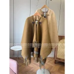 BURBERRY 2025 Fall/Winter Collection 🦙 Little Rich Girl Plaid Fringe Mid-Length Heavyweight Reversible Shearling Cape - Image 10