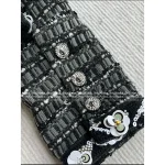 Chanel 2025 Fall/Winter Collection 🆕 Handmade Floral Beaded Wool 🦙 Tweed Fabric Woven Pocket Blazer - Image 26