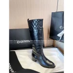 Chanel 2025 Fall/Winter Collection 👢 Quilted Pattern Embossed Logo Imported Genuine Patent Leather Equestrian Boots - Image 11