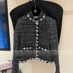 Chanel 2025 Fall/Winter Collection 🆕 Handmade Floral Beaded Wool 🦙 Tweed Fabric Woven Pocket Blazer