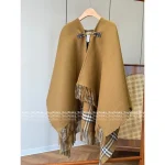 BURBERRY 2025 Fall/Winter Collection 🦙 Little Rich Girl Plaid Fringe Mid-Length Heavyweight Reversible Shearling Cape - Image 15