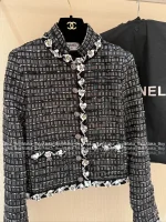 Chanel 2025 Fall/Winter Collection 🆕 Handmade Floral Beaded Wool 🦙 Tweed Fabric Woven Pocket Blazer - Image 16