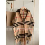 BURBERRY 2025 Fall/Winter Collection 🧣 Classic Plaid Fringe Chain-Tassel Cape Scarf - A Must-Have for the Stylish Woman~ Imported Wool & Cashmere Blend Premium Quality - Image 9