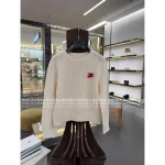 Celine 2025 Early Fall/Winter Collection ♥️ Brooch Logo Round Neck Wool Knit Pullover for Women