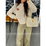 Celine 2025 Early Fall/Winter Collection ♥️ Brooch Logo Round Neck Wool Knit Pullover for Women - Image 11