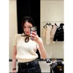 Chanel 2025 Fall/Winter CoCo Neige Ski Collection ❄️ Colorblock Crochet Peter Pan Collar Crystal Bow Embellishment Cashmere Short Sleeve - Image 3