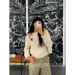 Celine 2025 Early Fall/Winter Collection ♥️ Brooch Logo Round Neck Wool Knit Pullover for Women - Image 6