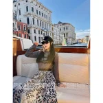 Dior 100% Cashmere ⭐️ 2025 Early Fall/Winter Collection Gold-Thread Embroidered Star Logo Round Neck Cashmere Pullover - Image 11