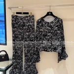 Chanel 2025 Fall/Winter Collection 🖤 Heavyweight Water-Soluble Lace Flared Cuff Metal Button Blazer / High-Waist Flared Pants for Women
