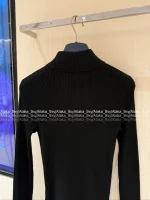 Louis Vuitton 2025 Early Fall/Winter Collection 🔍 Embroidered Logo Mock Neck Black Slim-Fit Wool Knit Base Layer for Women - Slimming & Elegant - Image 11