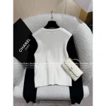 Chanel 2025 Fall/Winter Ski Collection 🦌 Colorblock Reindeer 🫎 Pattern Round Neck Cashmere/Wool Blend Pullover Sweater - Image 7