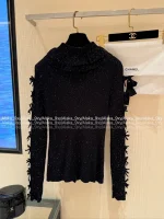 Chanel 2025 Fall/Winter Collection 🦋 Silver-Thread Inlaid 3D Snowflake Embellishment Mock Neck Crystal Button Black Slim-Fit Wool Knit Top - Image 18