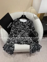 Chanel 2025 Fall/Winter Collection 🖤 Heavyweight Water-Soluble Lace Flared Cuff Metal Button Blazer / High-Waist Flared Pants for Women - Image 22
