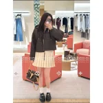 Louis Vuitton 2025 Fall/Winter Collection 🐻 Hooded Patterned Cropped Zip-Up Puffer Jacket for Women - Image 9