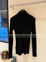 Louis Vuitton 2025 Early Fall/Winter Collection 🔍 Embroidered Logo Mock Neck Black Slim-Fit Wool Knit Base Layer for Women - Slimming & Elegant - Image 9