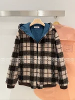 miumiu "Reversible Style" 🐻 2025 Early Fall/Winter Collection Fleece Plaid & Denim Patchwork Oversized Furry Jacket for Women