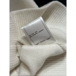 Chanel 2025 Fall/Winter Ski Collection 🦌 Colorblock Reindeer 🫎 Pattern Round Neck Cashmere/Wool Blend Pullover Sweater - Image 4