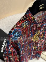 Chanel 2025 Fall/Winter Collection 🌈 Painted Line Print Logo Crystal Button Stand-Collar Silk-Cotton Blouse for Women - Image 20