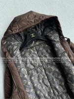 Louis Vuitton 2025 Fall/Winter Collection 🐻 Hooded Patterned Cropped Zip-Up Puffer Jacket for Women - Image 7