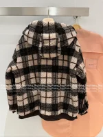 miumiu "Reversible Style" 🐻 2025 Early Fall/Winter Collection Fleece Plaid & Denim Patchwork Oversized Furry Jacket for Women - Image 8