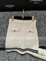 Chanel 2025 Fall/Winter CoCo Neigh Ski Collection 🤍 Teddy Cream Faux Fur Round Neck Kashmir Cashmere/Silk Cardigan & Midi Skirt for Women - Image 18