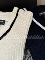 Chanel 2025 Fall/Winter CoCo Neige Ski Collection 🤍 ❄️ Color-Block V-Neck Terry Cuff Pullover Wool Knit Sweater for Women - Image 25