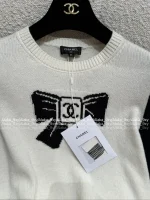 Chanel Super Cute ©️©️ Vintage Vintage Series 🎀 Bow Jacquard Logo Cashmere Pullover - Imported Cashmere 🦙 - Image 19